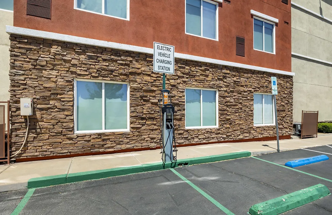 Best Western Plus Henderson Hotel-1