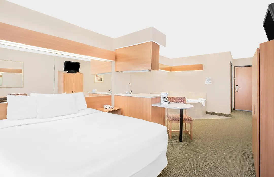 Microtel Inn & Suites By Wyndham Colfax-1