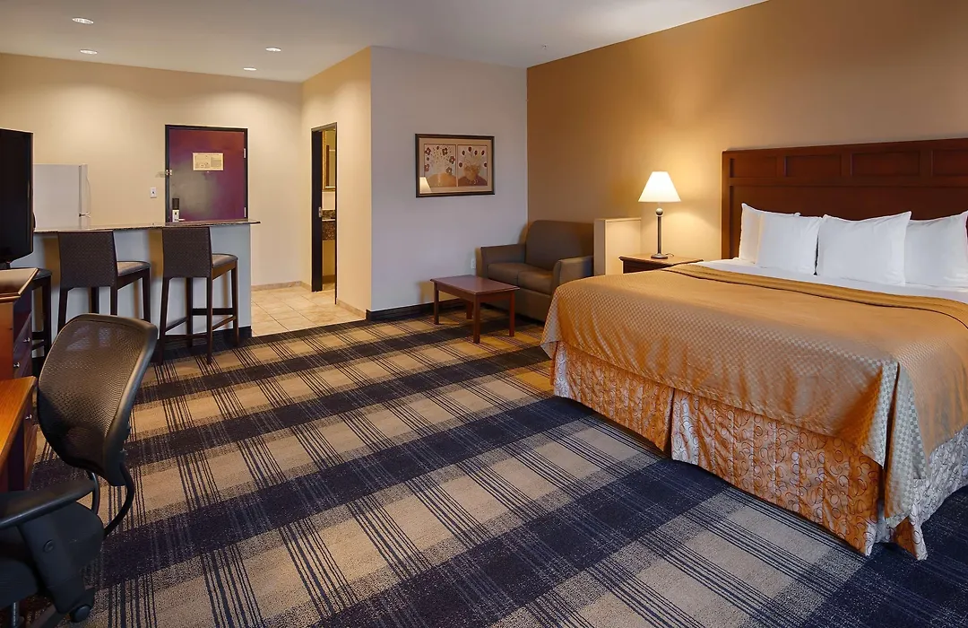Best Western Lockhart Hotel & Suites-1