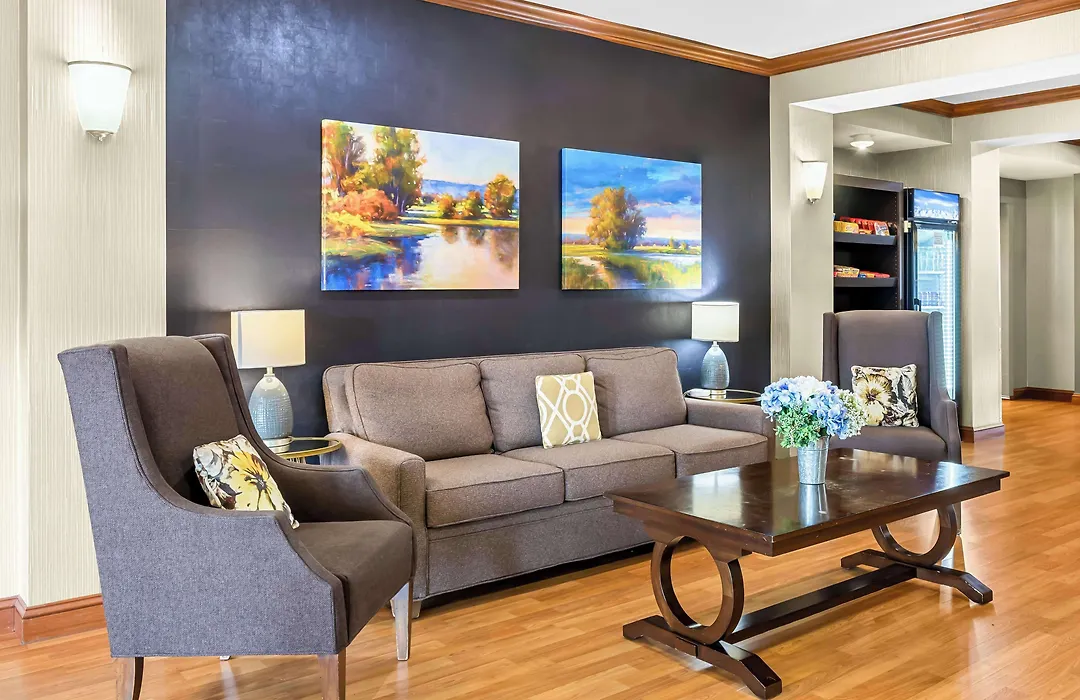 Best Western Legacy Inn & Suites Beloit/South Beloit-1