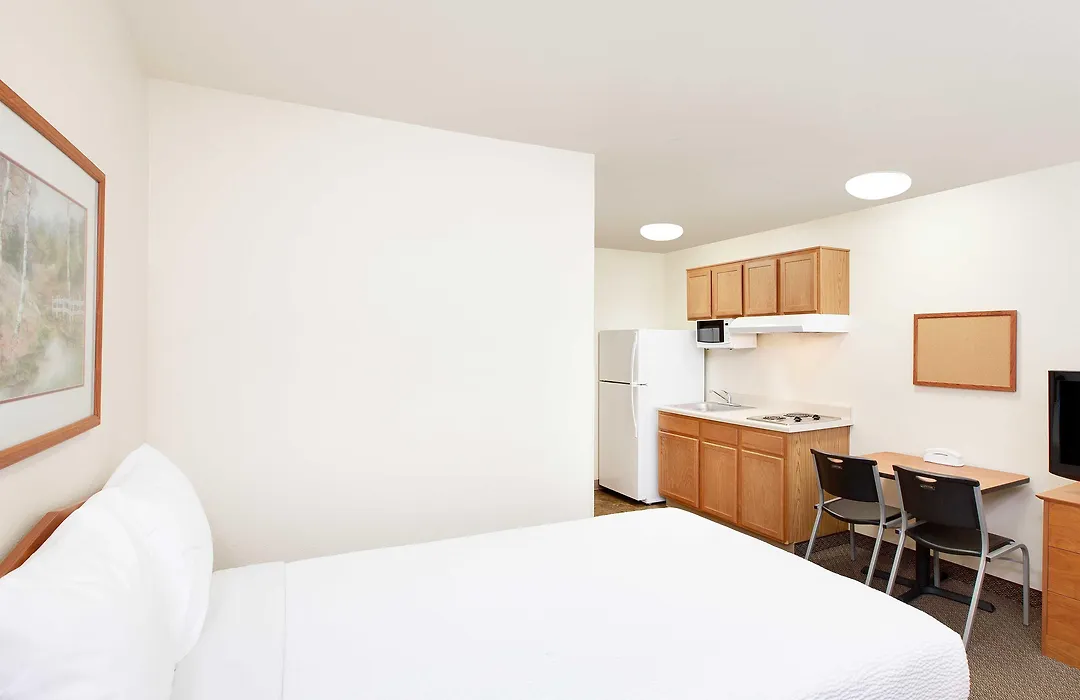 Woodspring Suites Houston La Porte-1