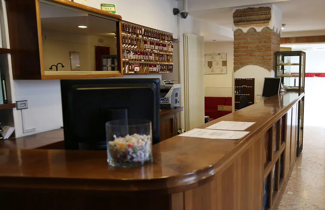 Hotel Mantegna Stazione-1