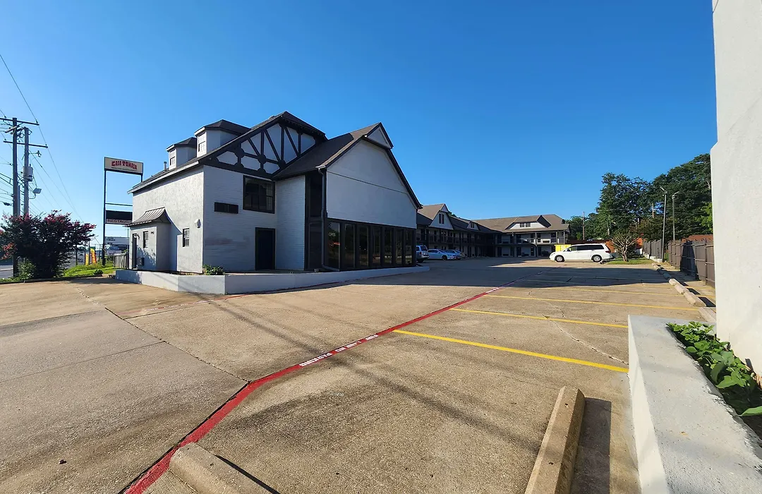 Americas Best Value Inn Longview-1