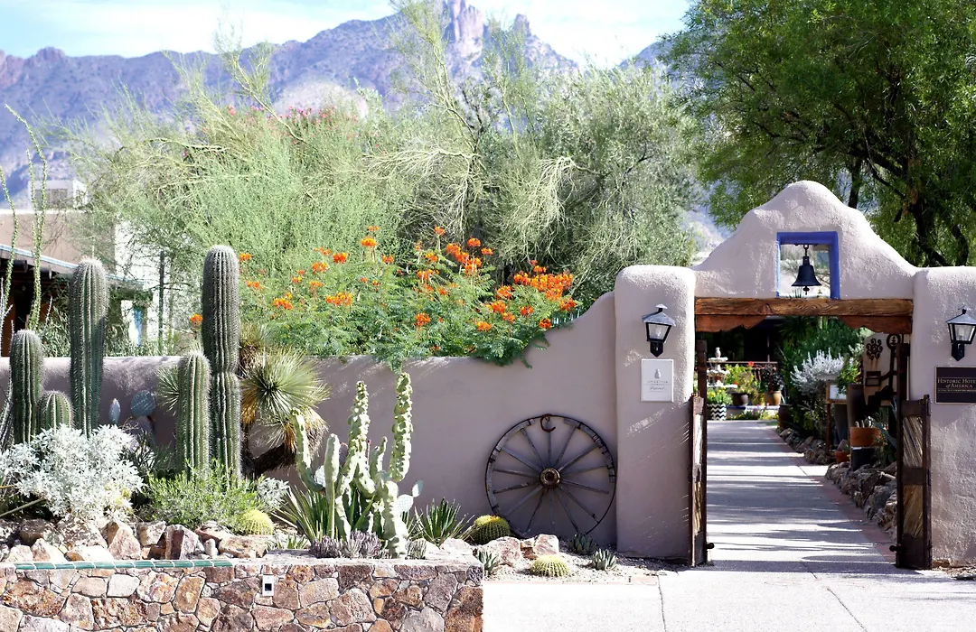 Hacienda Del Sol Guest Ranch Resort-1