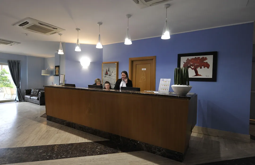 Aregai Marina Hotel & Residence-1