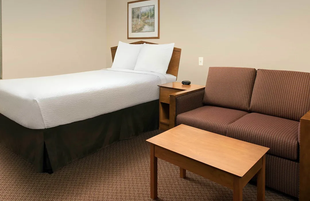 Woodspring Suites Kansas City Lenexa-1