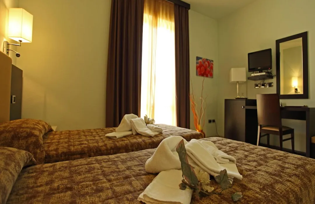 Euro Hotel-1