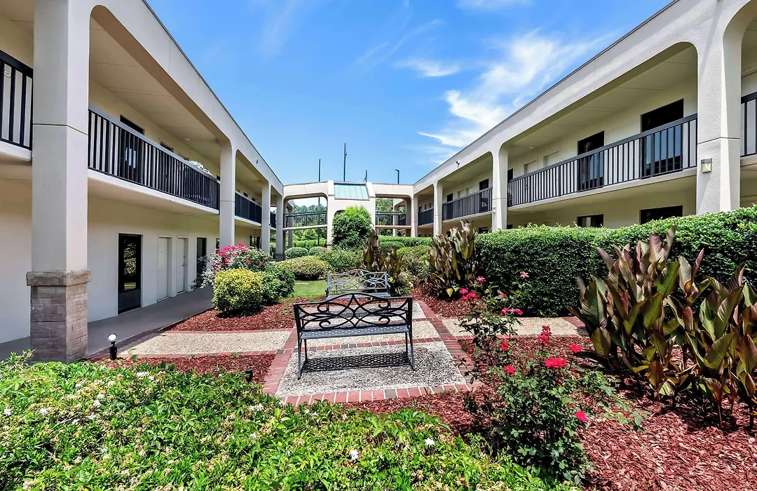 Surestay Plus Hotel By Best Western Southern Pines Pinehurst-1
