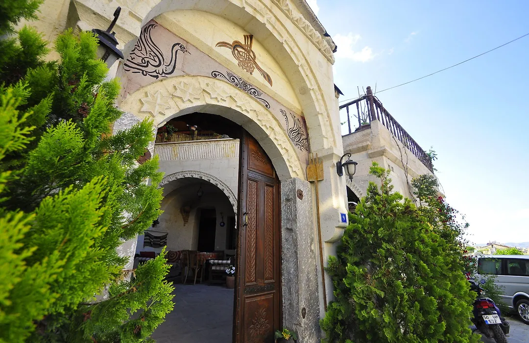 Kismet Cave House-1
