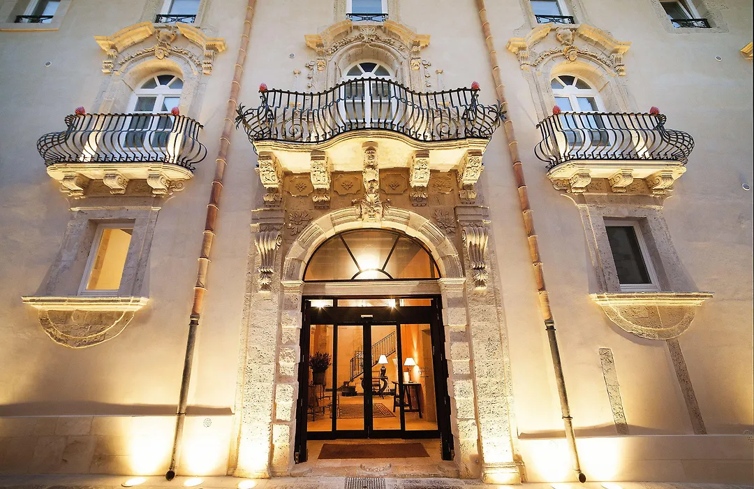 Algila Ortigia Charme Hotel-1