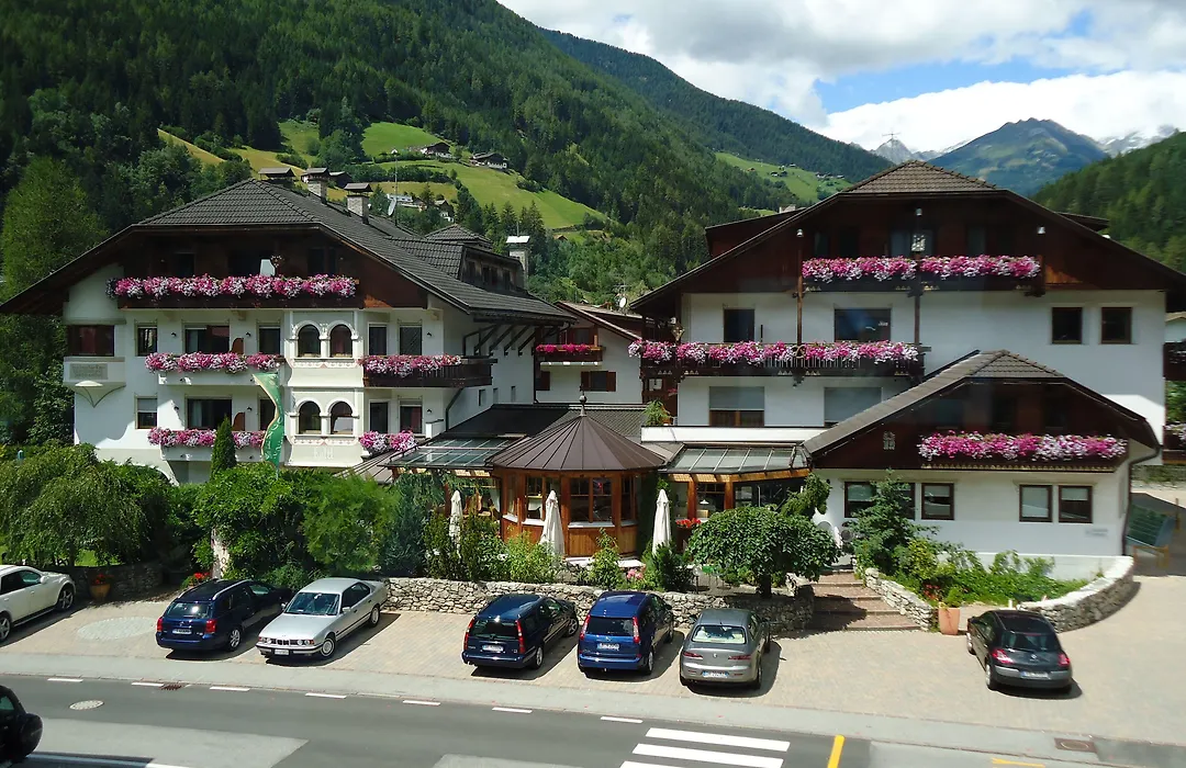 Alphotel Stocker Alpine Wellnesshotel-1