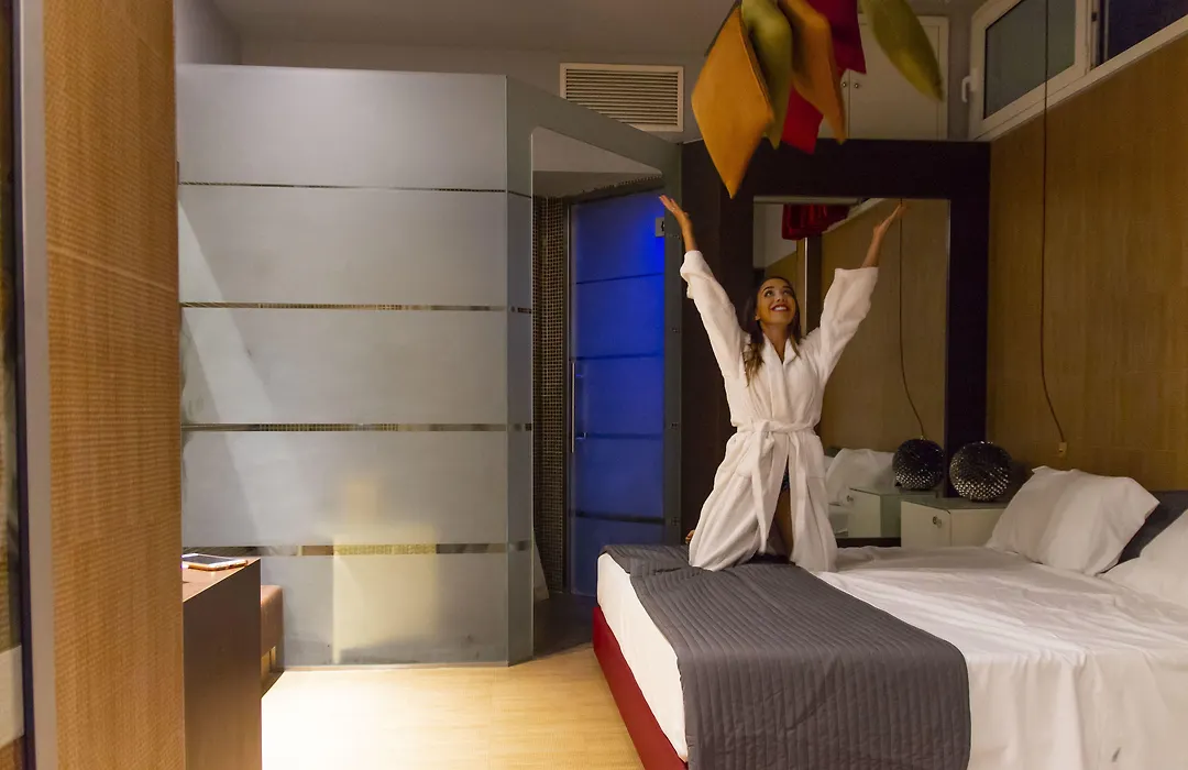 4 Viale Masini Hotel-1