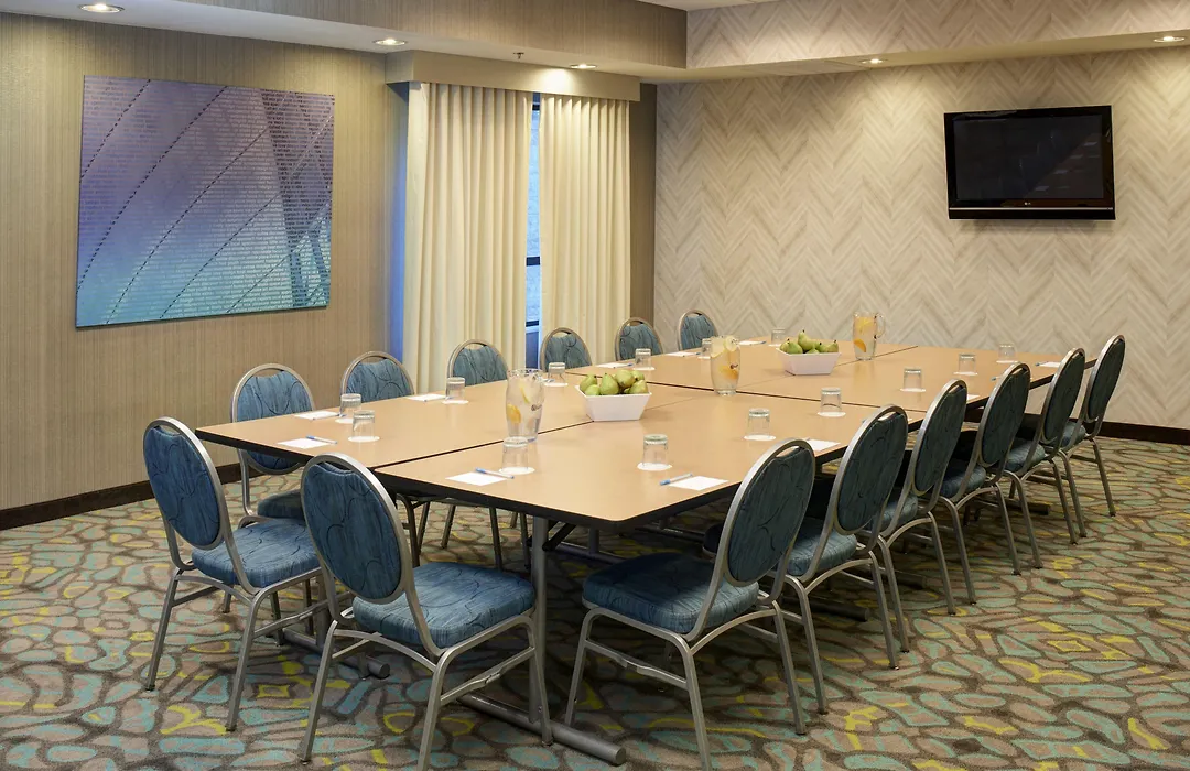 Springhill Suites St. Louis Brentwood-1
