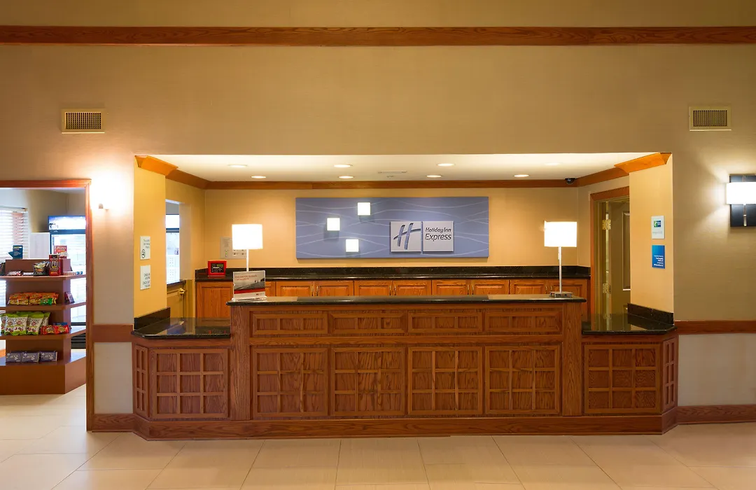 Holiday Inn Express Hotel & Suites Chicago West Roselle By Ihg-1