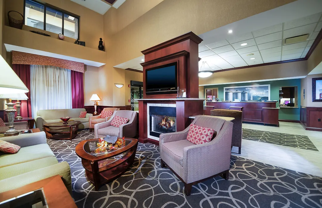 Hampton Inn & Suites Greensburg-1