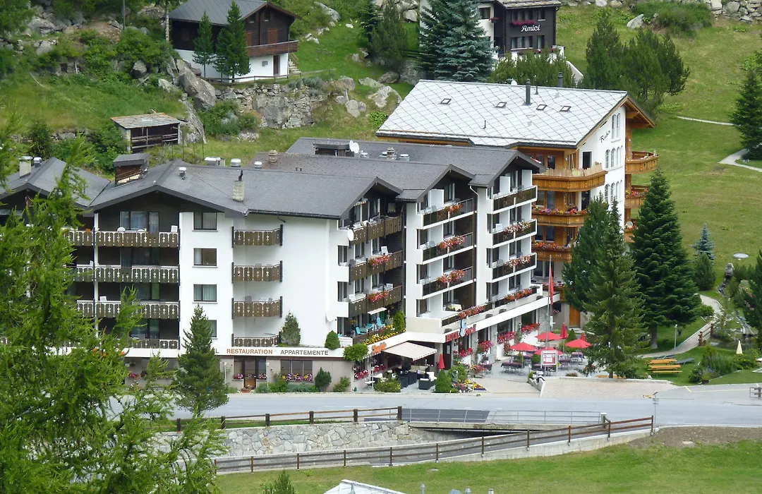 Hotel Kristall-1