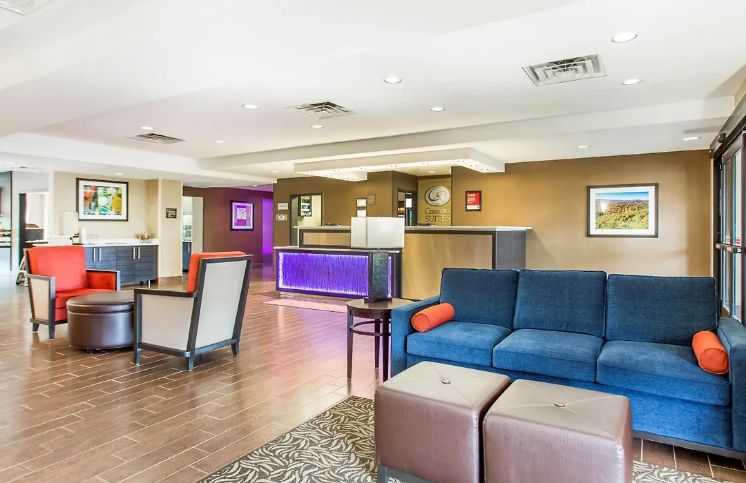 Comfort Suites Clinton Near Presbyterian College-1