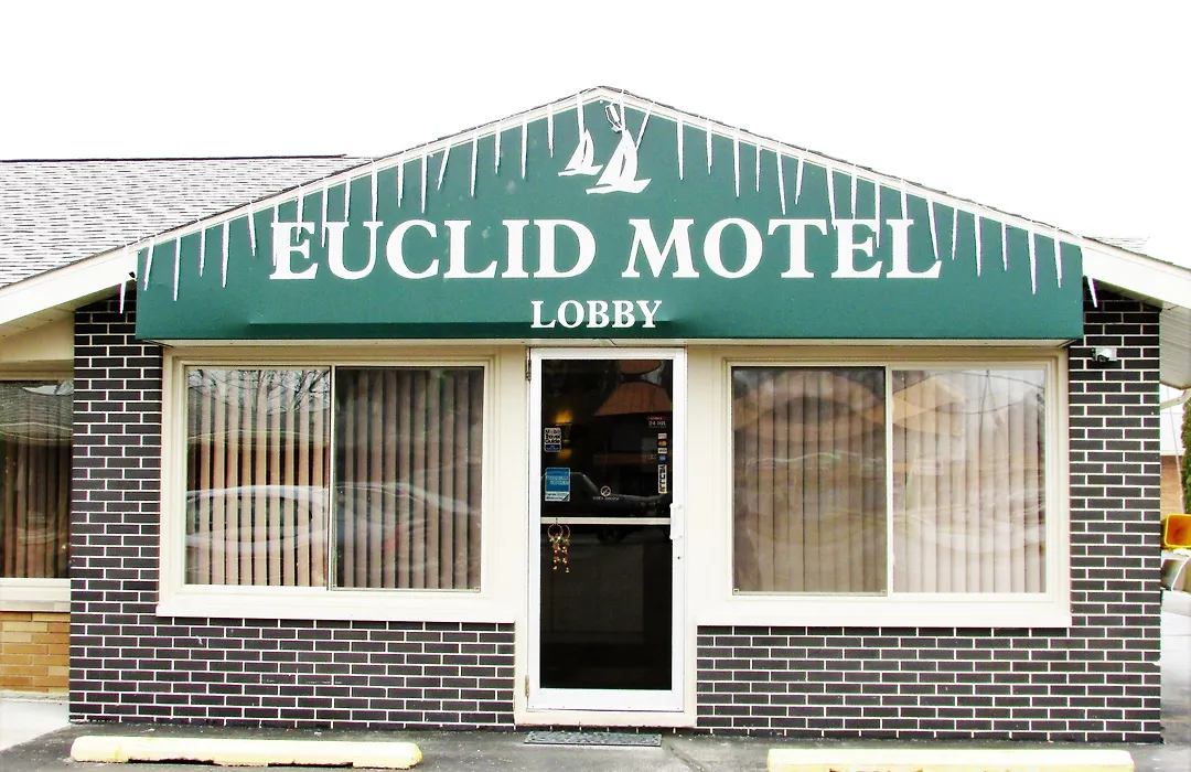 Euclid Motel-1