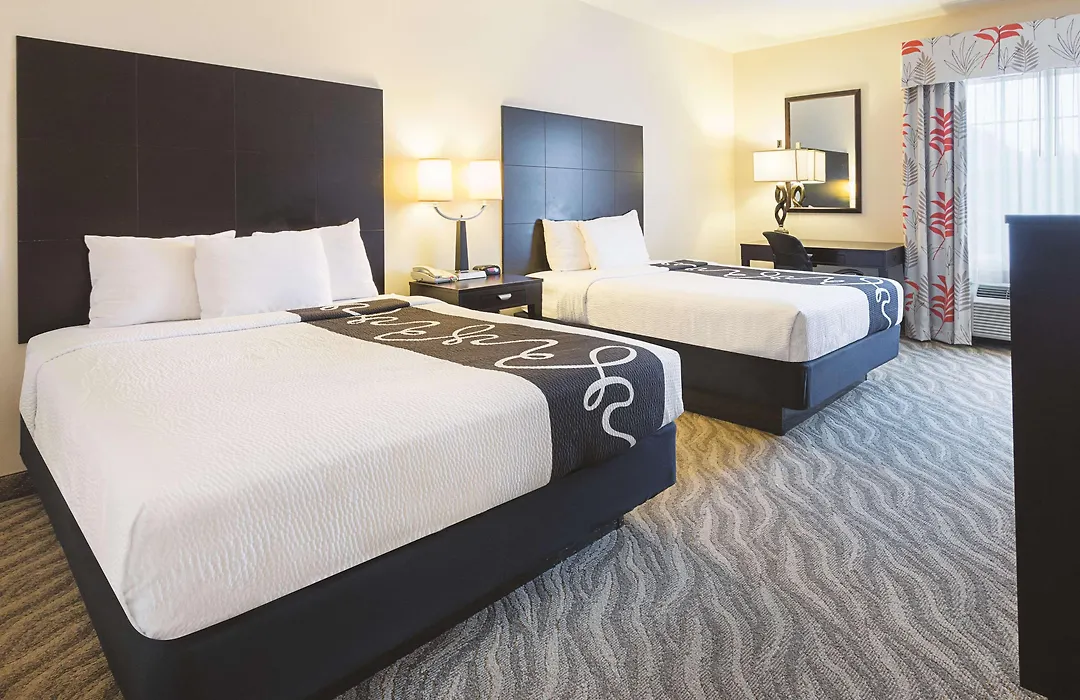 La Quinta By Wyndham Glen Rose-1