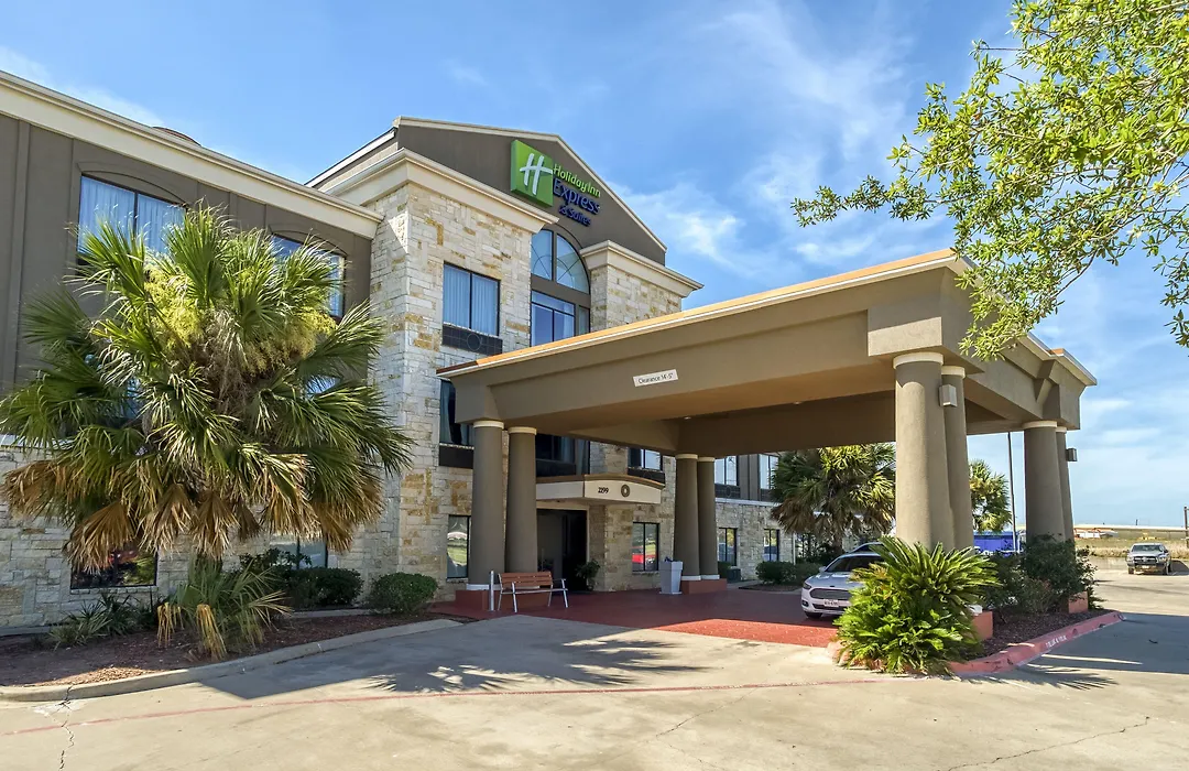 Holiday Inn Express And Suites Beeville By Ihg-1