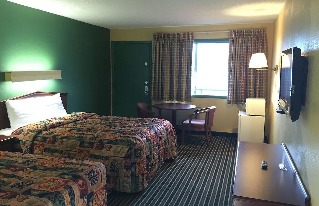 Family Budget Inn Harrison-1