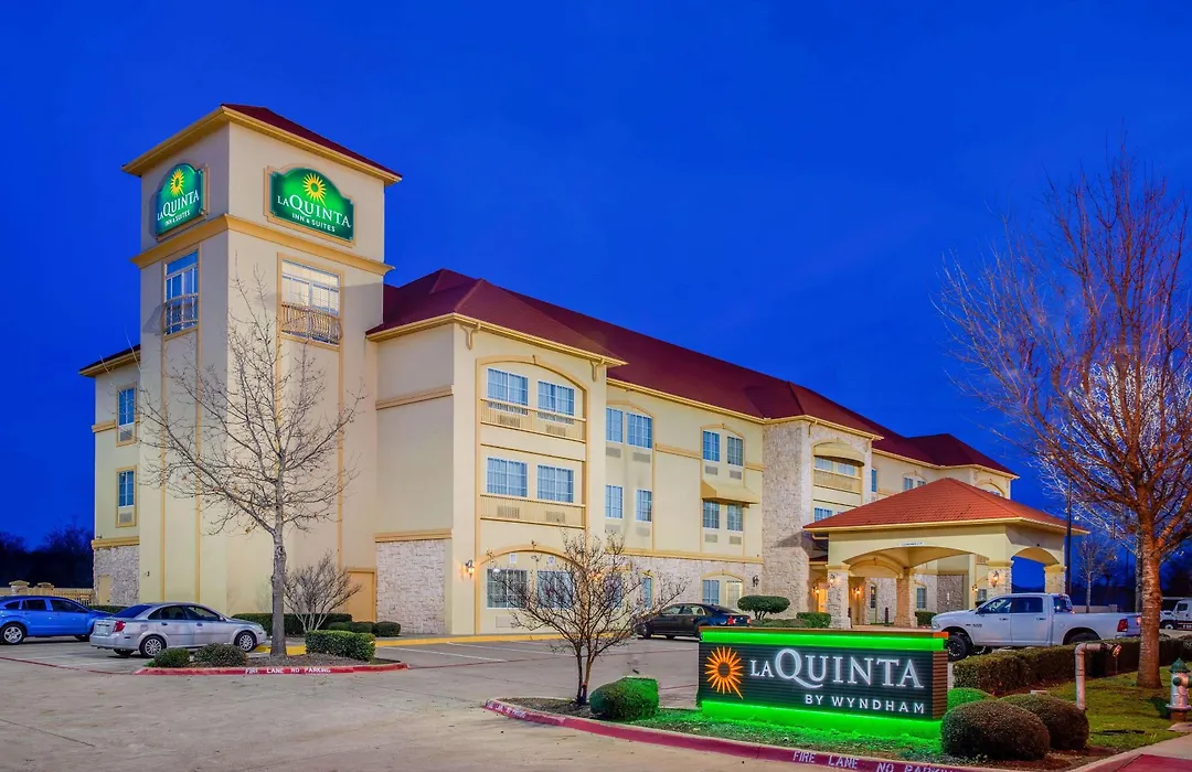 La Quinta By Wyndham Ennis-1