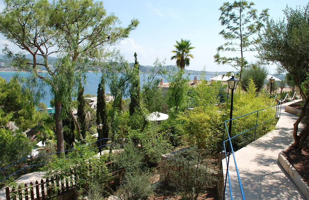 Hotel Petit Cala Fornells-1