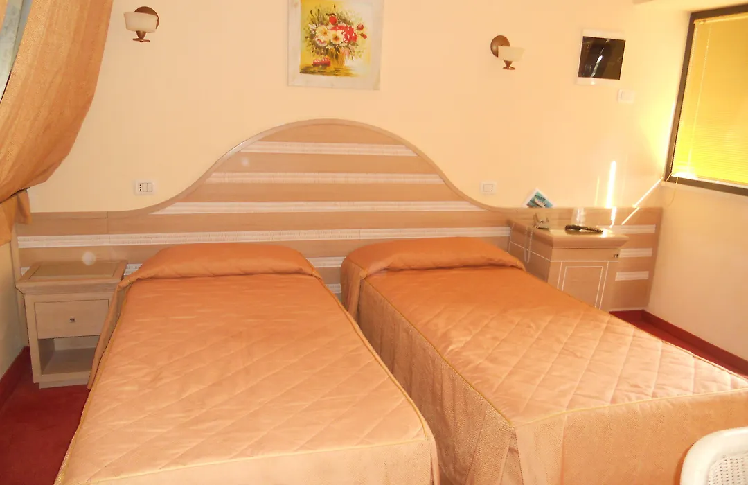 Hotel Nedy-1