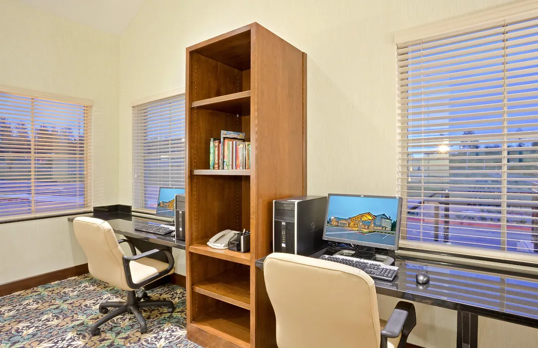 Staybridge Suites Everett - Paine Field By Ihg-1