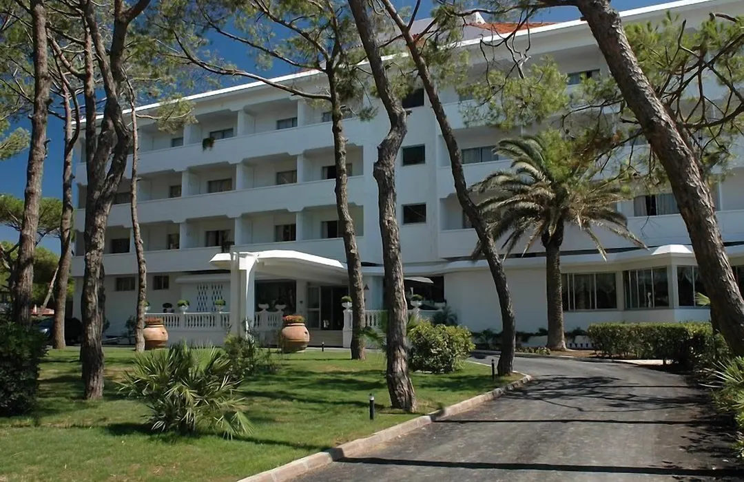 Domizia Palace Hotel-1