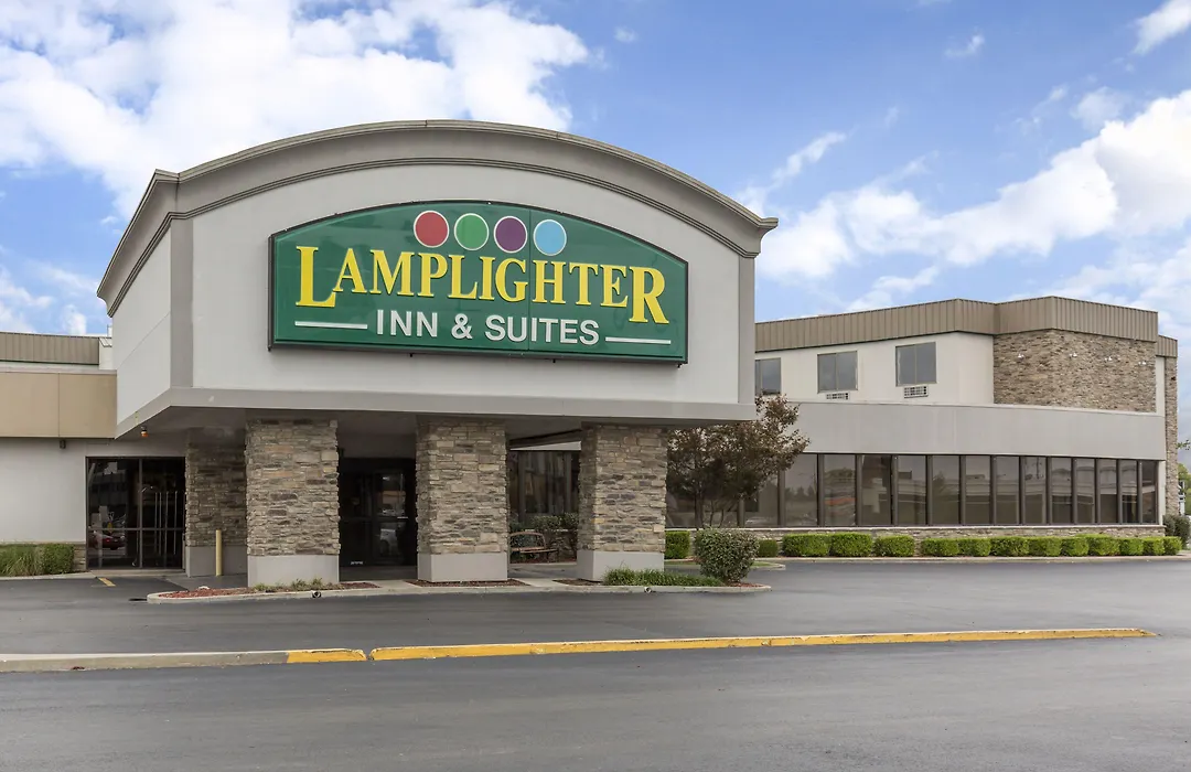 Lamplighter Inn-South-1