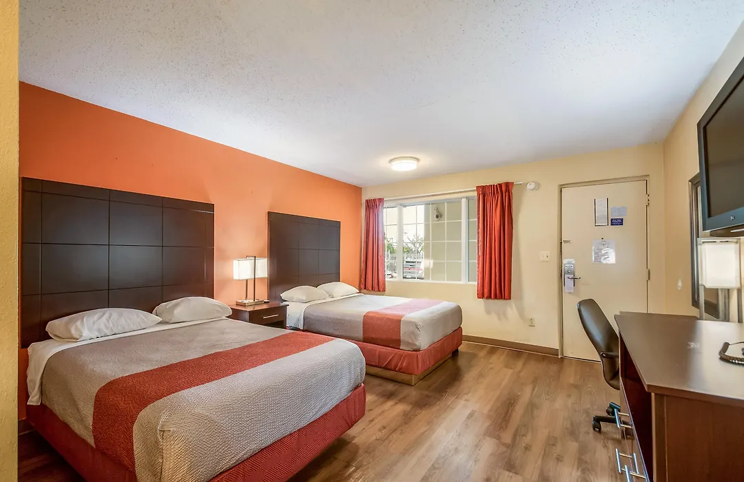 Motel 6-Washington, Dc - Convention Center-1