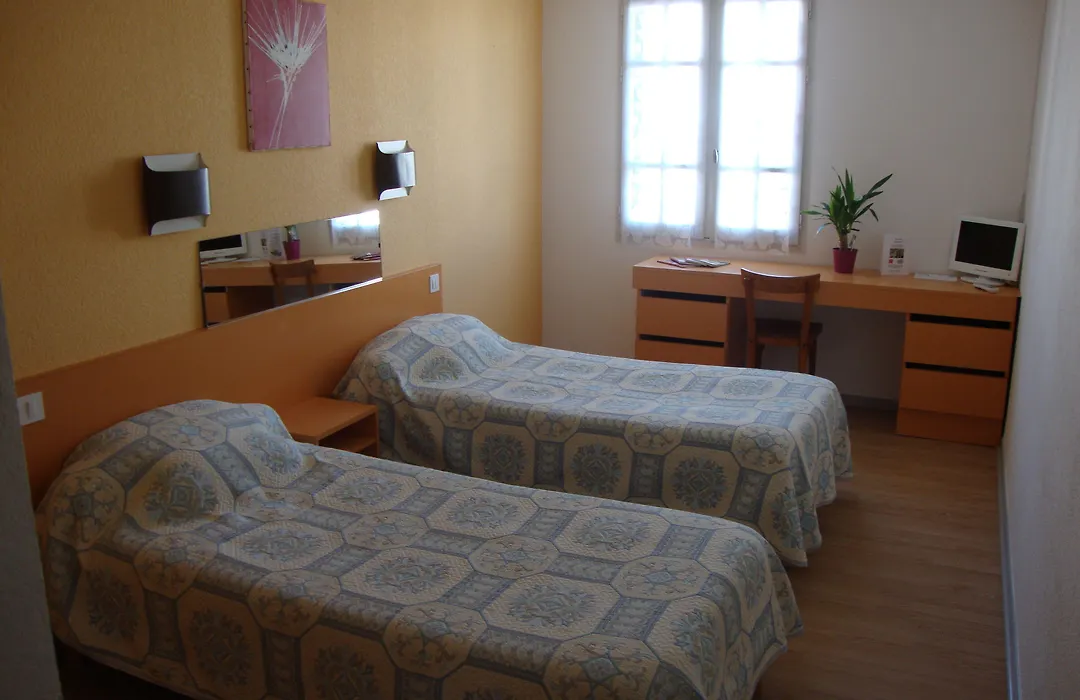 Hôtel Au Petit Languedoc-1
