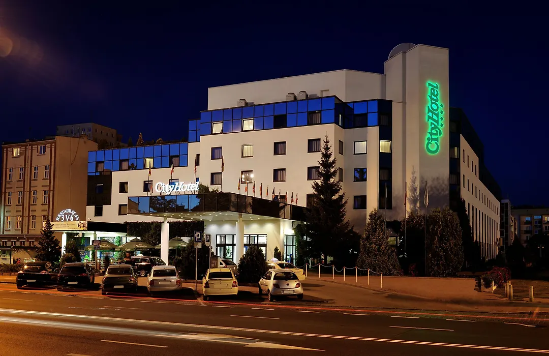 City Hotel-1