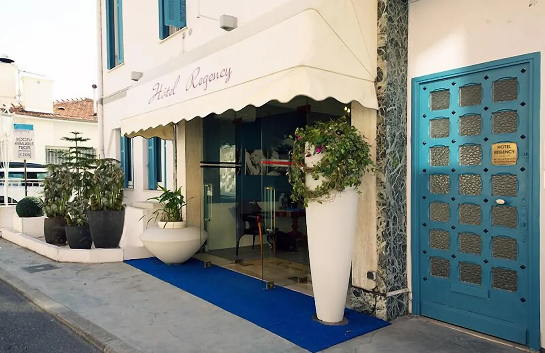 Hotel De Charme Regency-1