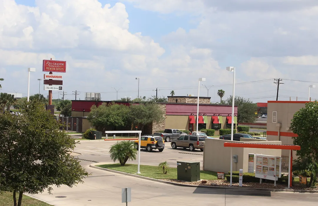 Quality Inn & Suites At The Outlets Mercedes-Weslaco-1