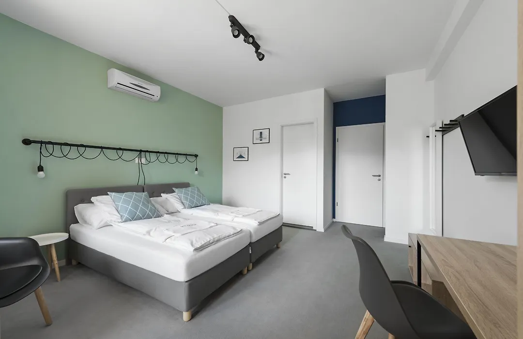 Chesscom Hotel-1