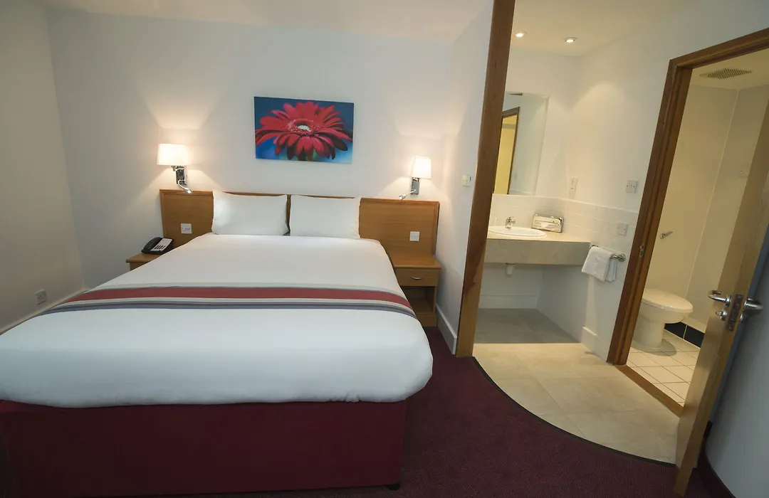 Ramada Cambridge-1