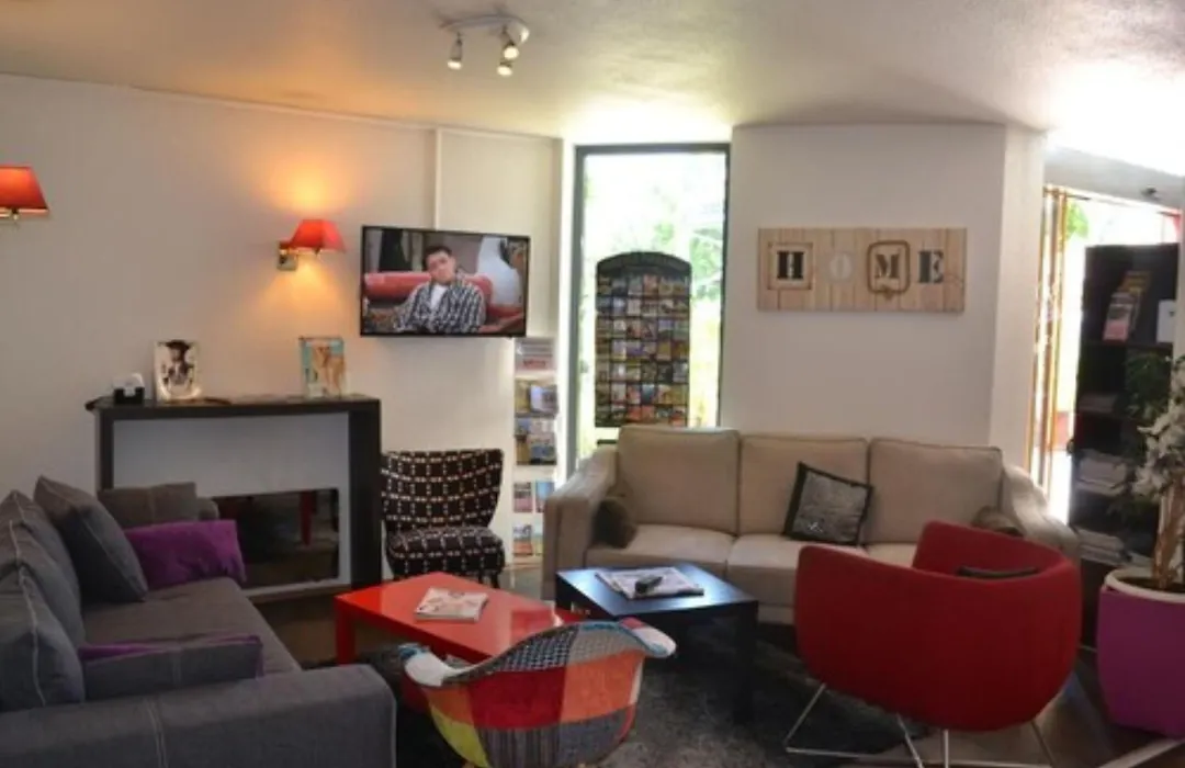 Hotel Restaurant Kyriad Brive Centre-1