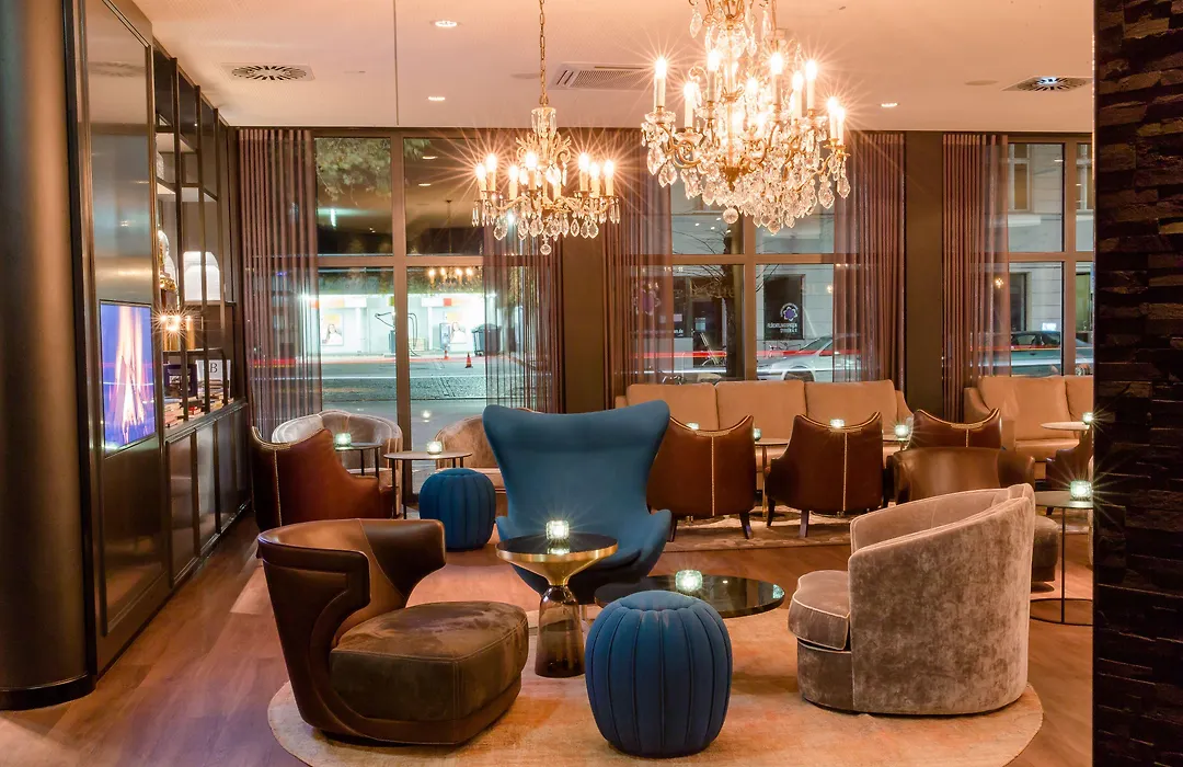 Motel One Berlin-Bellevue-1