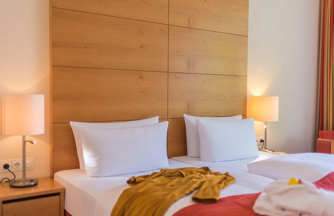 Park-Hotel Huebner-1