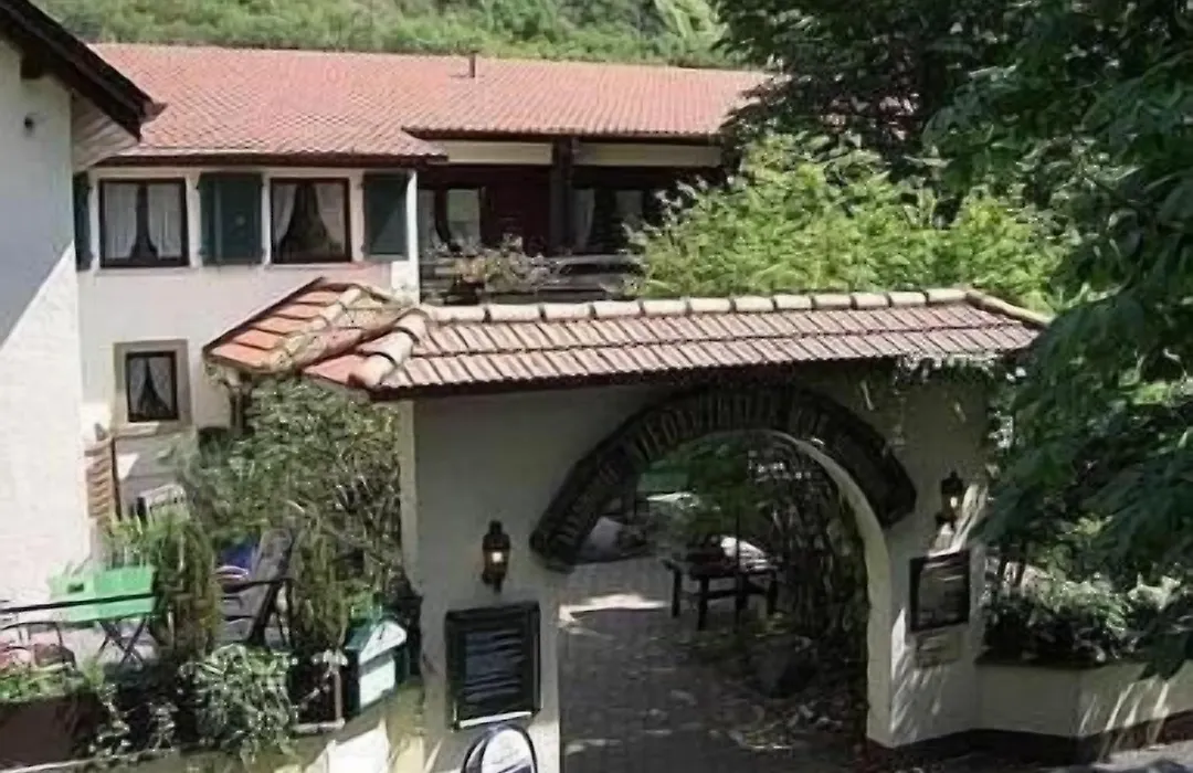 Landhotel Niederthäler Hof-1