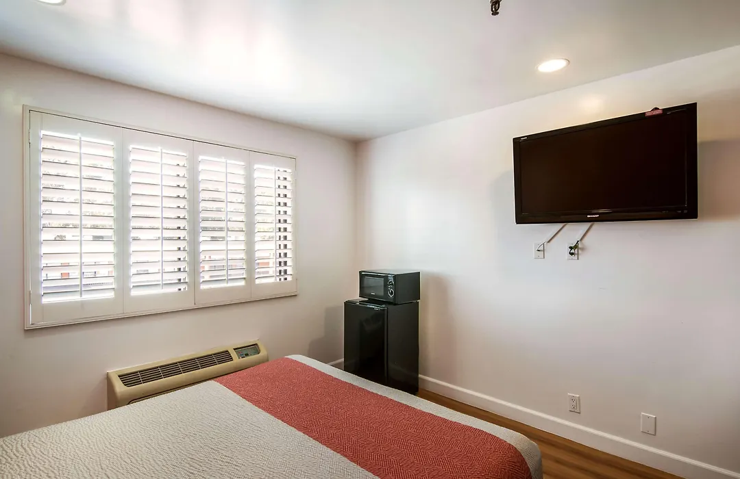 Motel 6 Monterey Park-1