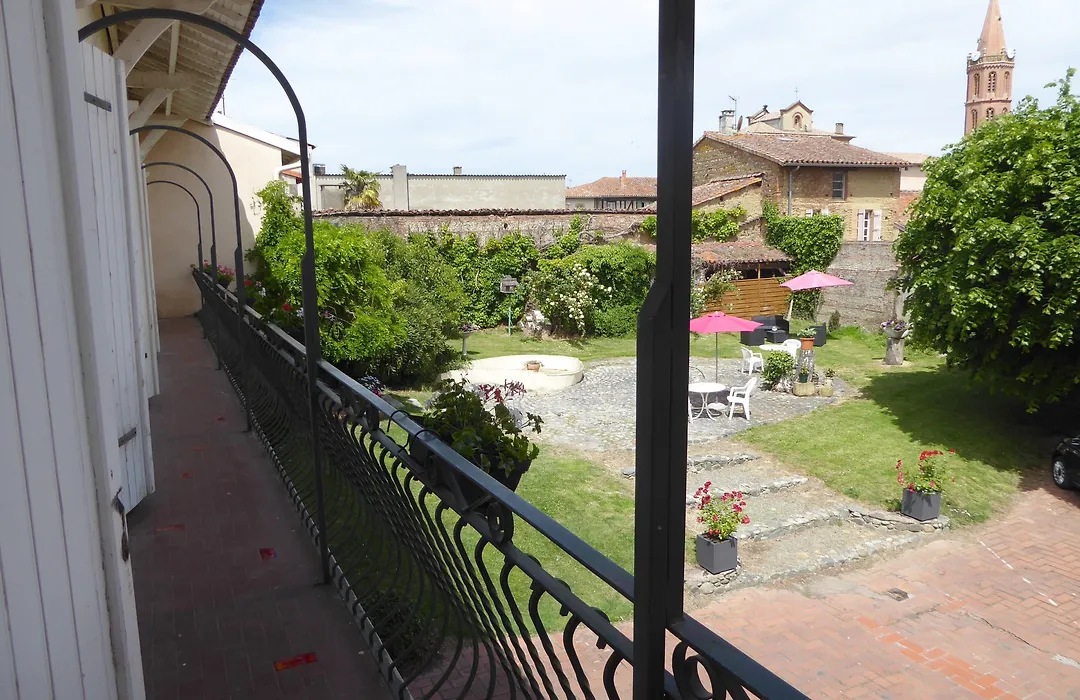 Logis Hotel L'Arche De Noe-1