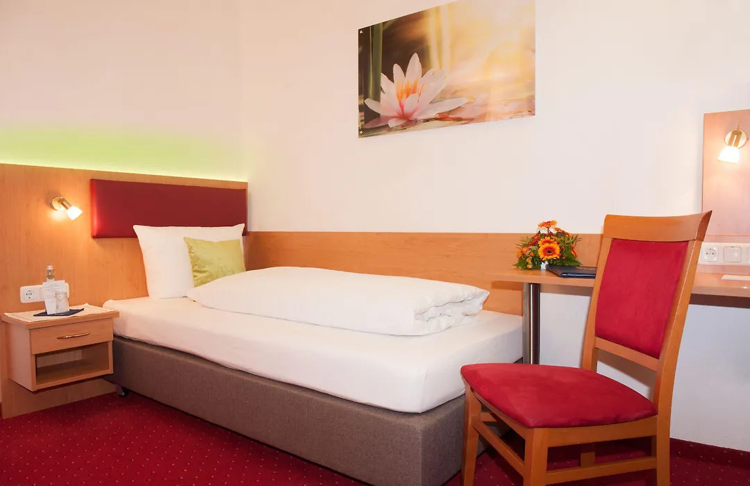 Hotel Seeblick & Ferienwohnung-1