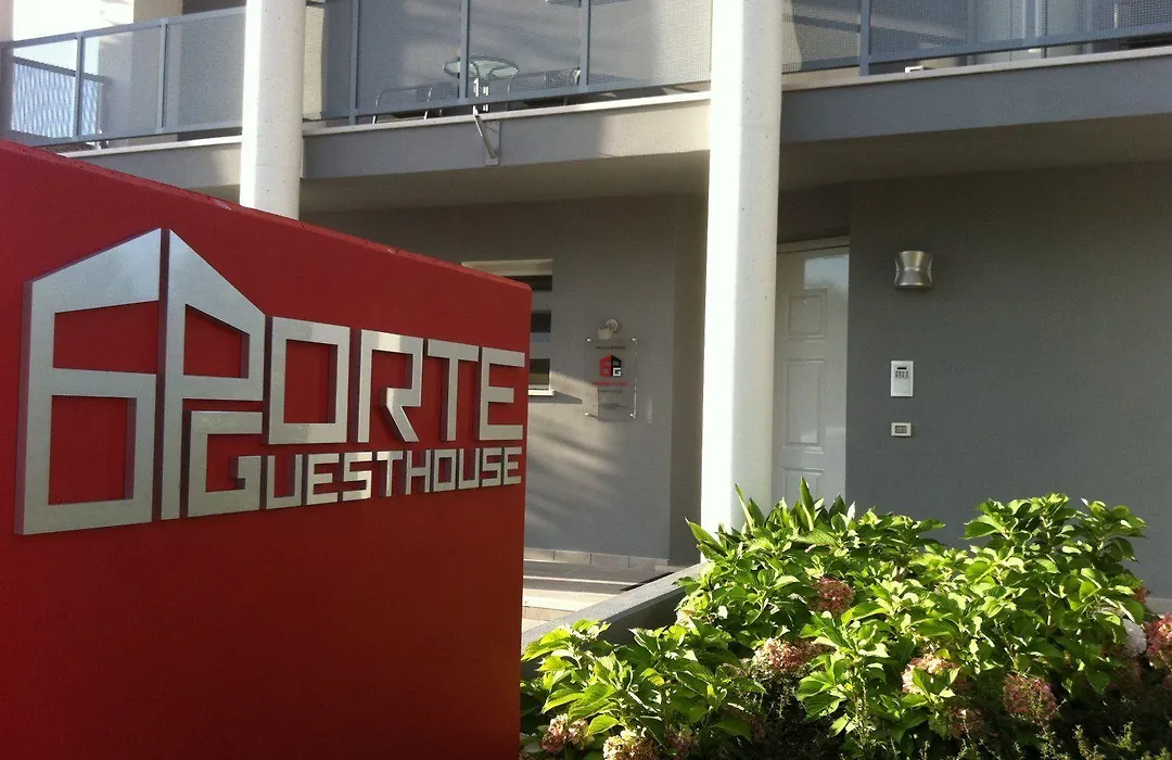 6 Porte Guesthouse-1