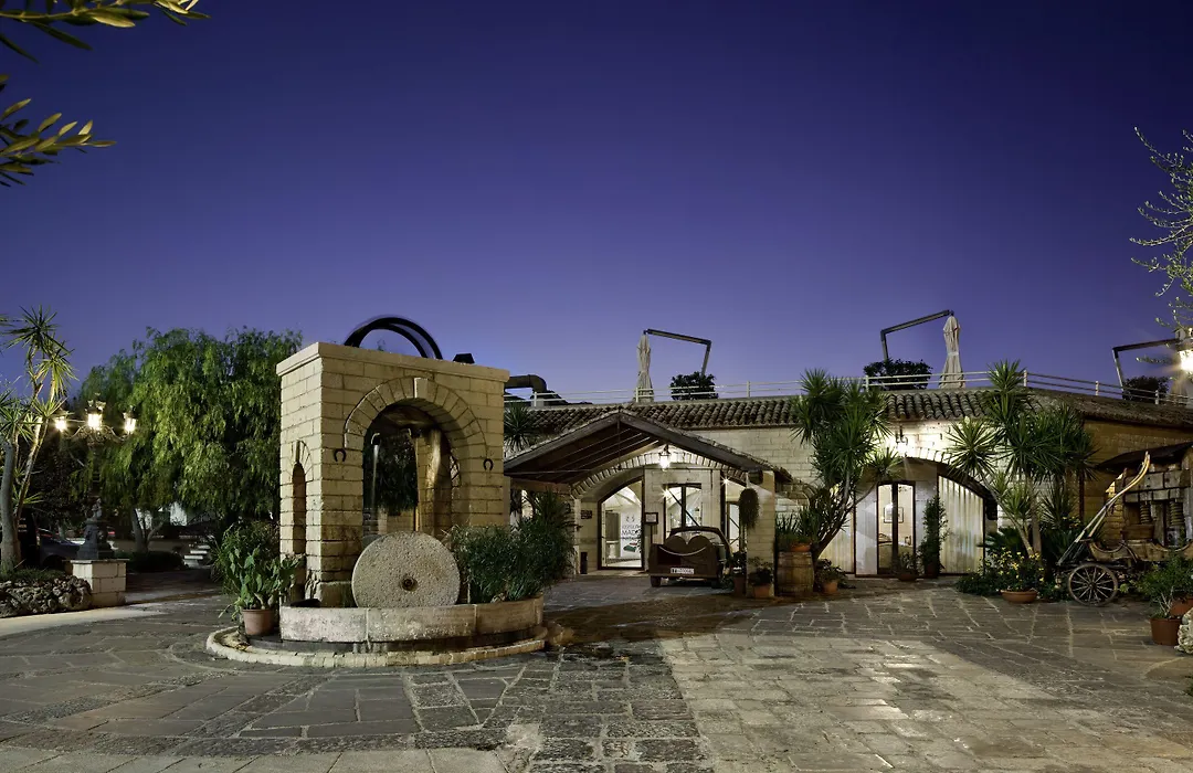 Una Hotels Regina Bari-1