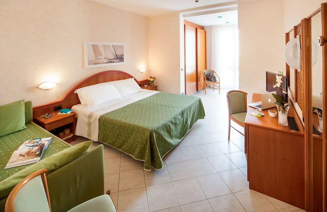 Hotel Gabriella-1