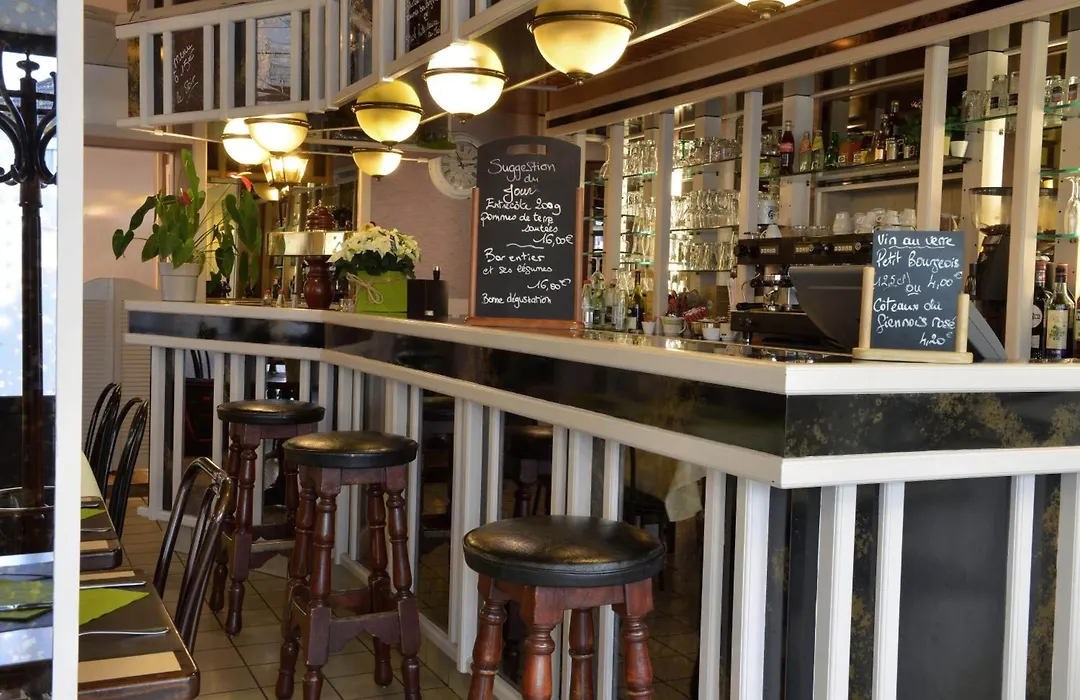 Logis Hotel Le Continental-1