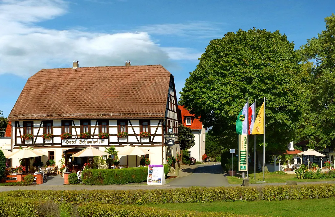 Romantik Hotel Schwanefeld & Spa-1